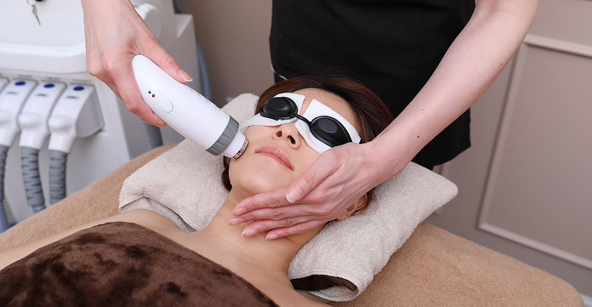 FACIAL BEAUTY TREATMENT